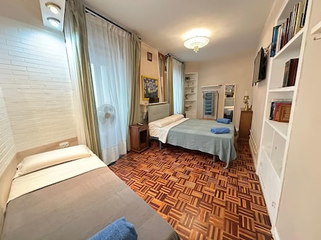 Triple Room, Shared Bathroom | Iron/ironing board, free WiFi