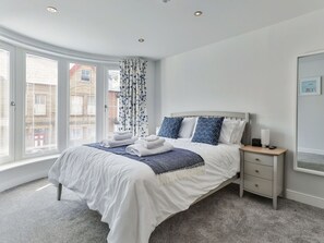 2 chambres, lit parapluie, Wi-Fi gratuit, draps fournis