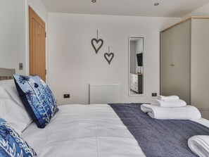 1 bedroom, travel crib, free WiFi, bed sheets
