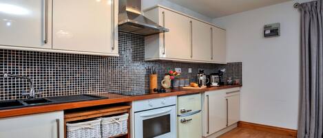 Microwave, oven