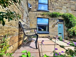 Terrace/patio - Beautiful  villa for 4 people with WIFI and terrace (Whitby)