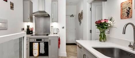 Microwave, oven, dishwasher