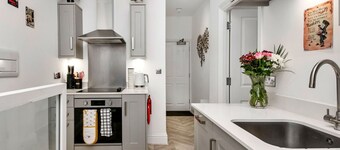 Beautiful  villa for 2 guests with WIFI and pets allowed