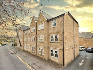 Exterior - Nice apartment for 4 people with WIFI and pets allowed (Harrogate)