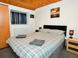 4 quartos, Wi-Fi de cortesia, roupa de cama