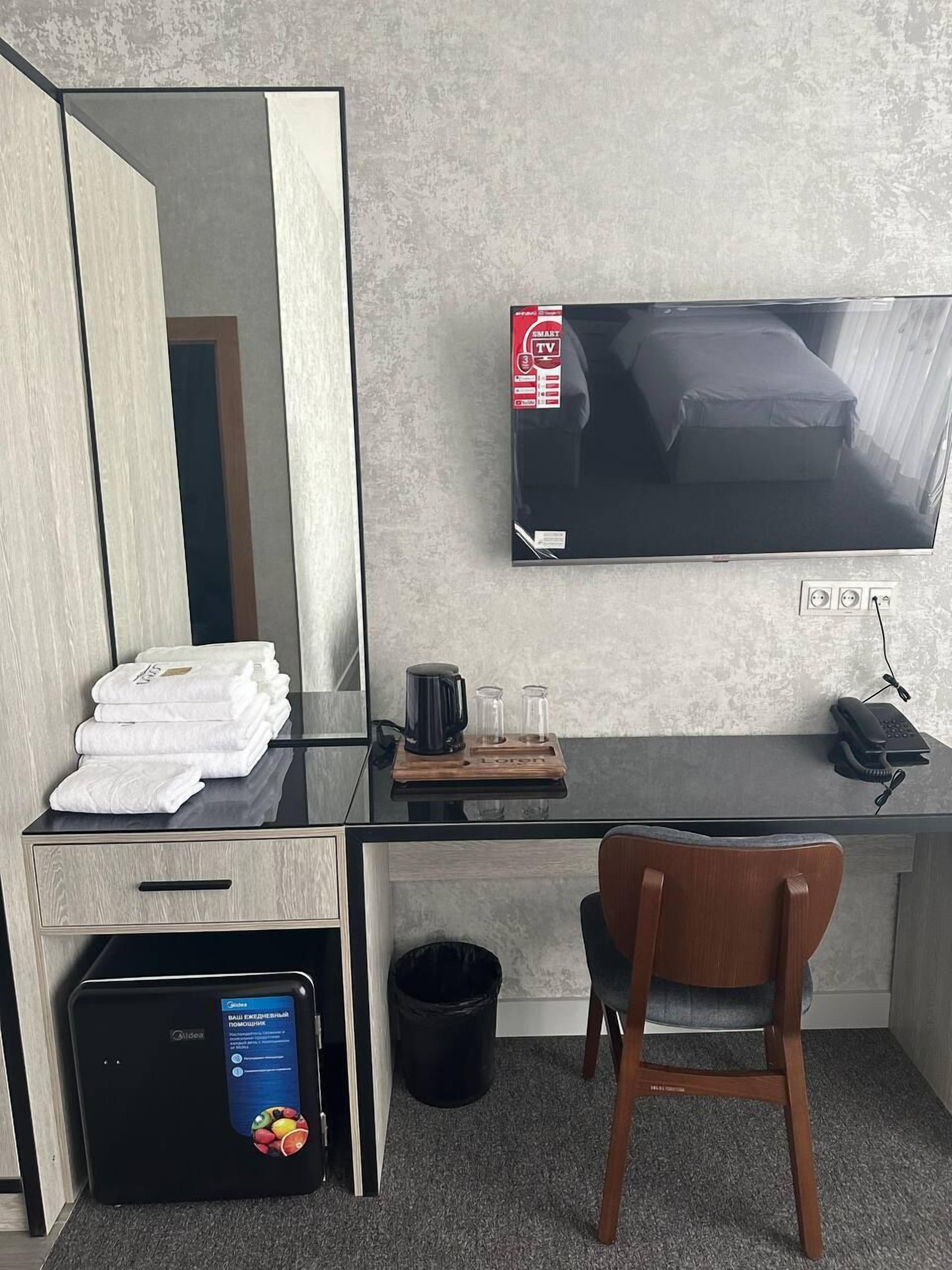 In-room safe, desk, laptop workspace, blackout curtains