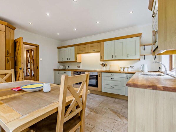 Microwave, oven, dishwasher