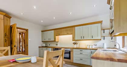 Wonderful villa for 12 people with WIFI, pets allowed and parking