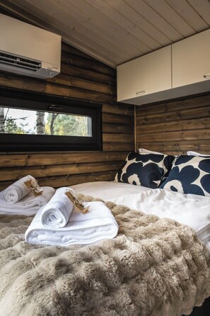 高級寢具、記憶床墊、遮光布/窗簾、隔音