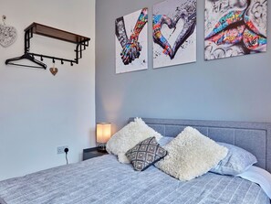 2 bedrooms, free WiFi, bed sheets