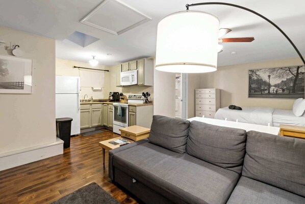 TV, offices