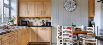 Beautiful villa for 11 people with WIFI and TV