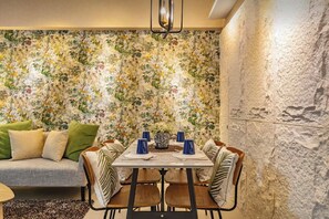 Dining room - Room-perfect Sanctuary in Davao City (Davao)