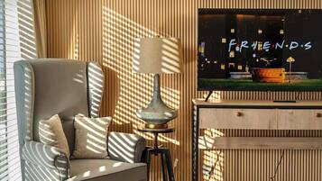 Room, 1 Bedroom, Accessible, Smoking | Interior