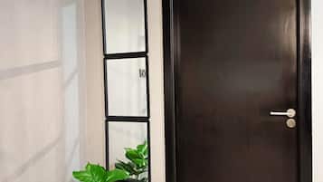 Shared Dormitory, 1 Bedroom, Accessible, Smoking | Interior