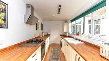 Microwave, oven, dishwasher