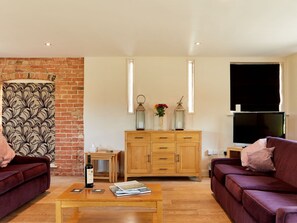 TV, DVD player - Beautiful  villa for 10 people with WIFI, hot tub, TV and terrace (Belper)