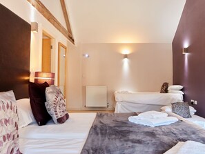 4 chambres, Wi-Fi gratuit, draps fournis