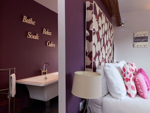2 chambres, lit parapluie, Wi-Fi gratuit, draps fournis
