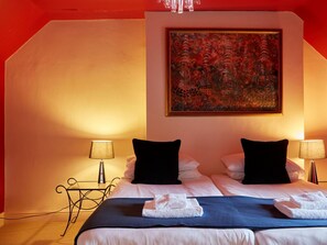 5 chambres, lit de bébé portatif, accès au Wi-Fi (inclus)
