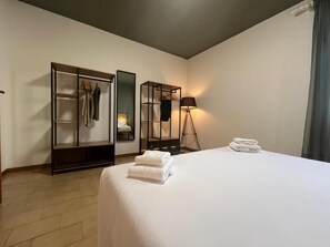 Leilighet, 2 soverom, røyk, terrasse | 2 soverom