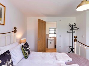 3 chambres, lit parapluie, Wi-Fi gratuit, draps fournis