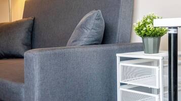 Chalet, 2 Bedrooms | Living area
