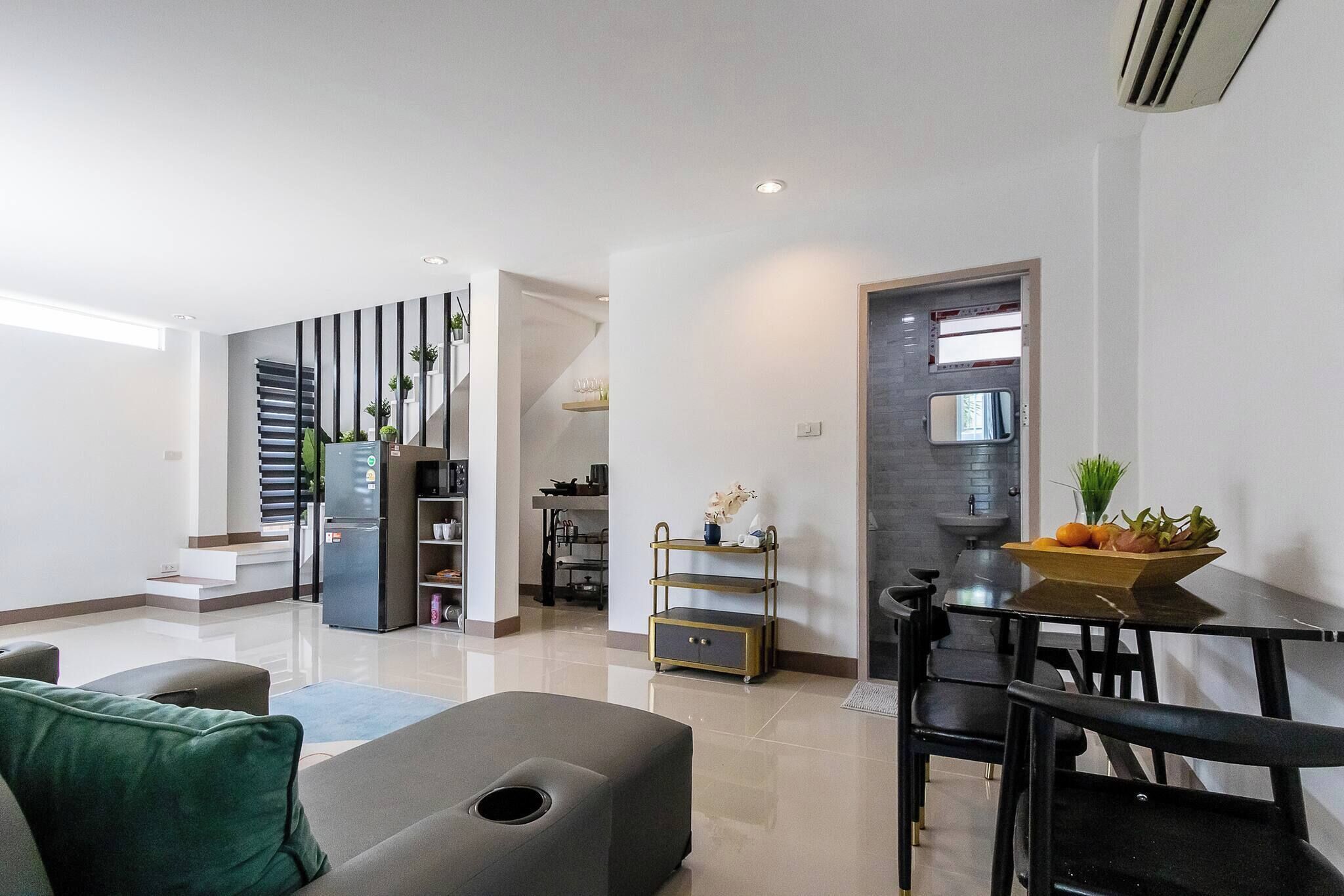 Chalet, 2 Bedrooms | Living room