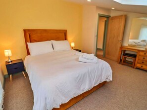 3 Schlafzimmer, Reisekinderbett, kostenloses WLAN, Bettwäsche