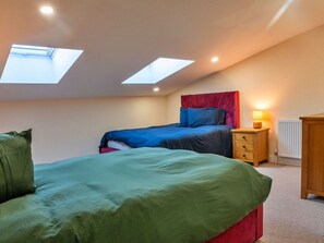 3 Schlafzimmer, Reisekinderbett, kostenloses WLAN, Bettwäsche