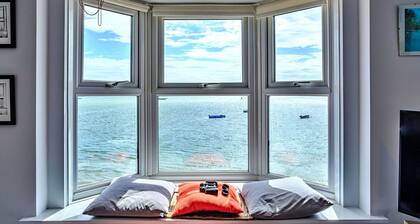 Cosy apartment for 5 people with WIFI, balcony, pets allowed and parking