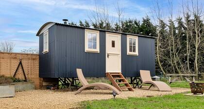 Stunning villa for 2 people with WIFI and pets allowed