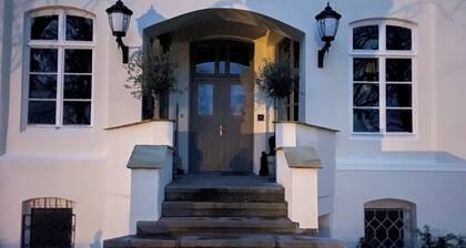 Become a castle vacation with us at Gut Roge in the double room "Christian I."