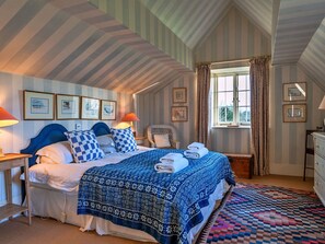 8 soverom, wi-fi (inkludert) og sengetøy