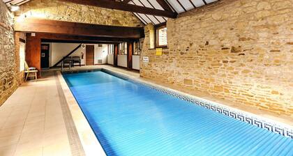 Wonderful villa for 12 people with WIFI, pool and terrace