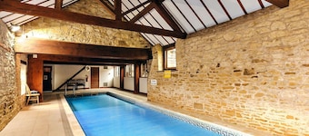 Wonderful villa for 12 people with pool, WIFI, terrace and parking