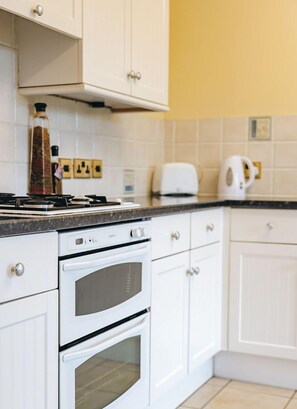 Microwave, oven, dishwasher