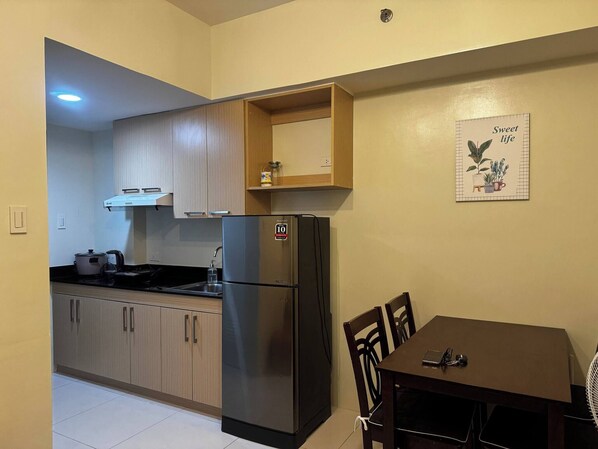 Condo, 1 Bedroom, Accessible, Smoking | Interior
