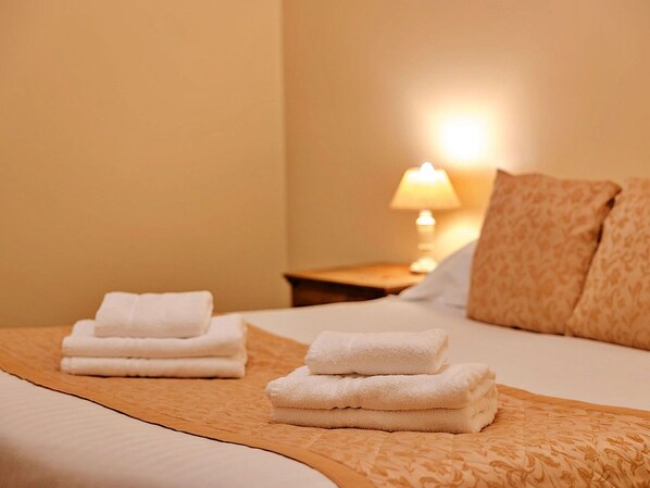 2 bedrooms, free WiFi, bed sheets