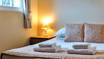 2 bedrooms, free WiFi, bed sheets