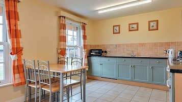 Microwave, oven, dishwasher