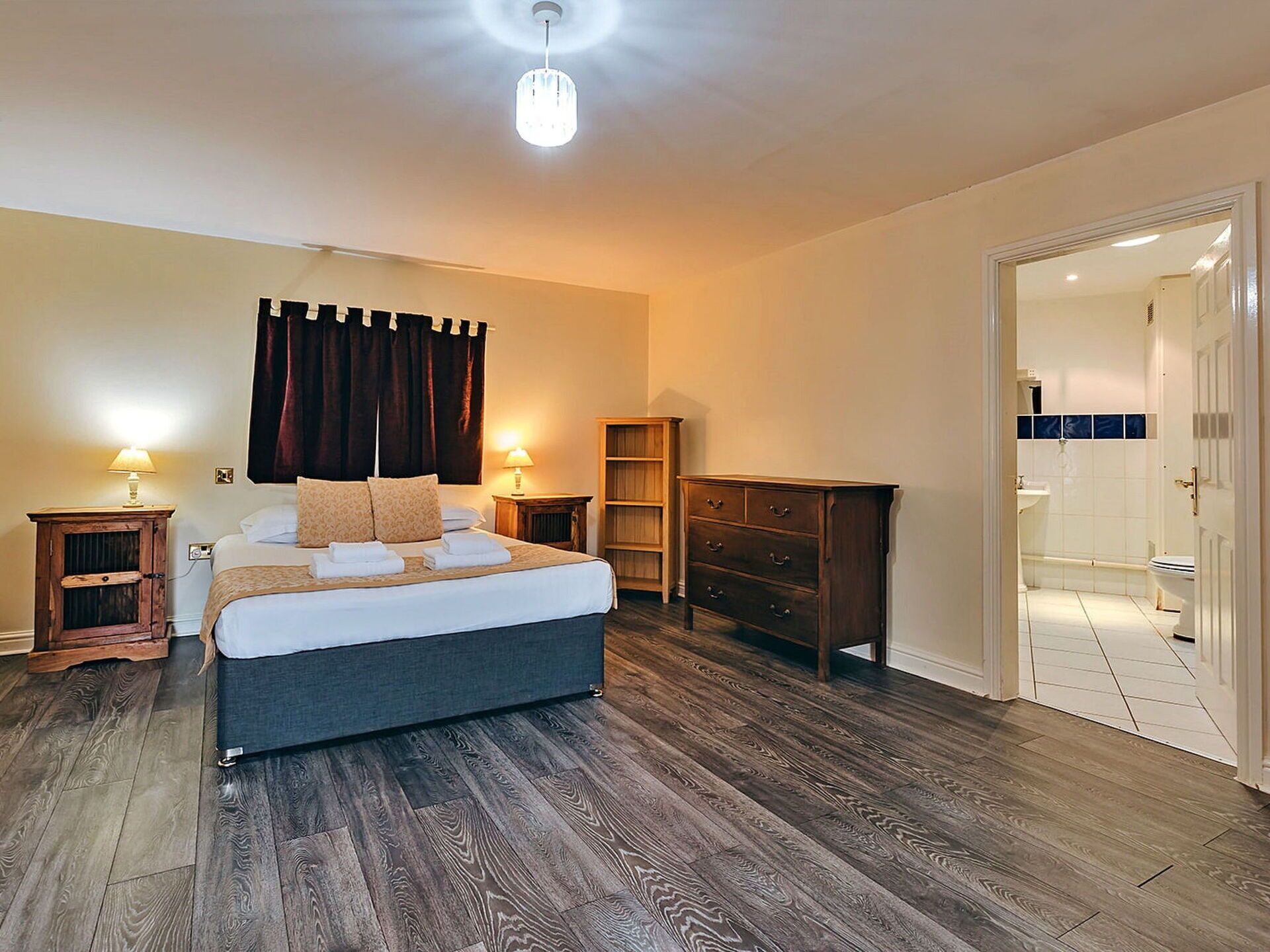 1 bedroom, free WiFi, bed sheets