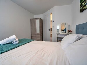 1 bedroom, free WiFi, bed sheets