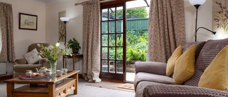 TV, fireplace, DVD player