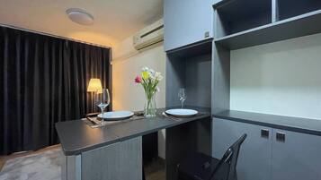 Condo, 1 Bedroom, Balcony, City View | Dining