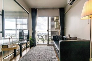 Balcony - TC Contel At True Digital Park (Bangkok)