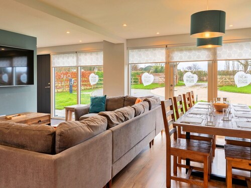 Stunning  villa for 8 people with WIFI, TV and pets allowed