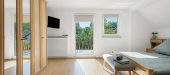 Holiday Home 'Donauliebe' with Private Terrace and Garden