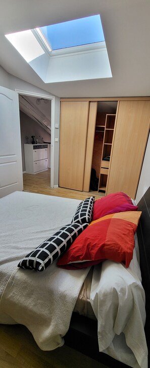 3 間睡房、熨斗/熨衫板、Wi-Fi