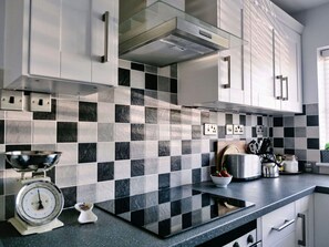Microwave, oven